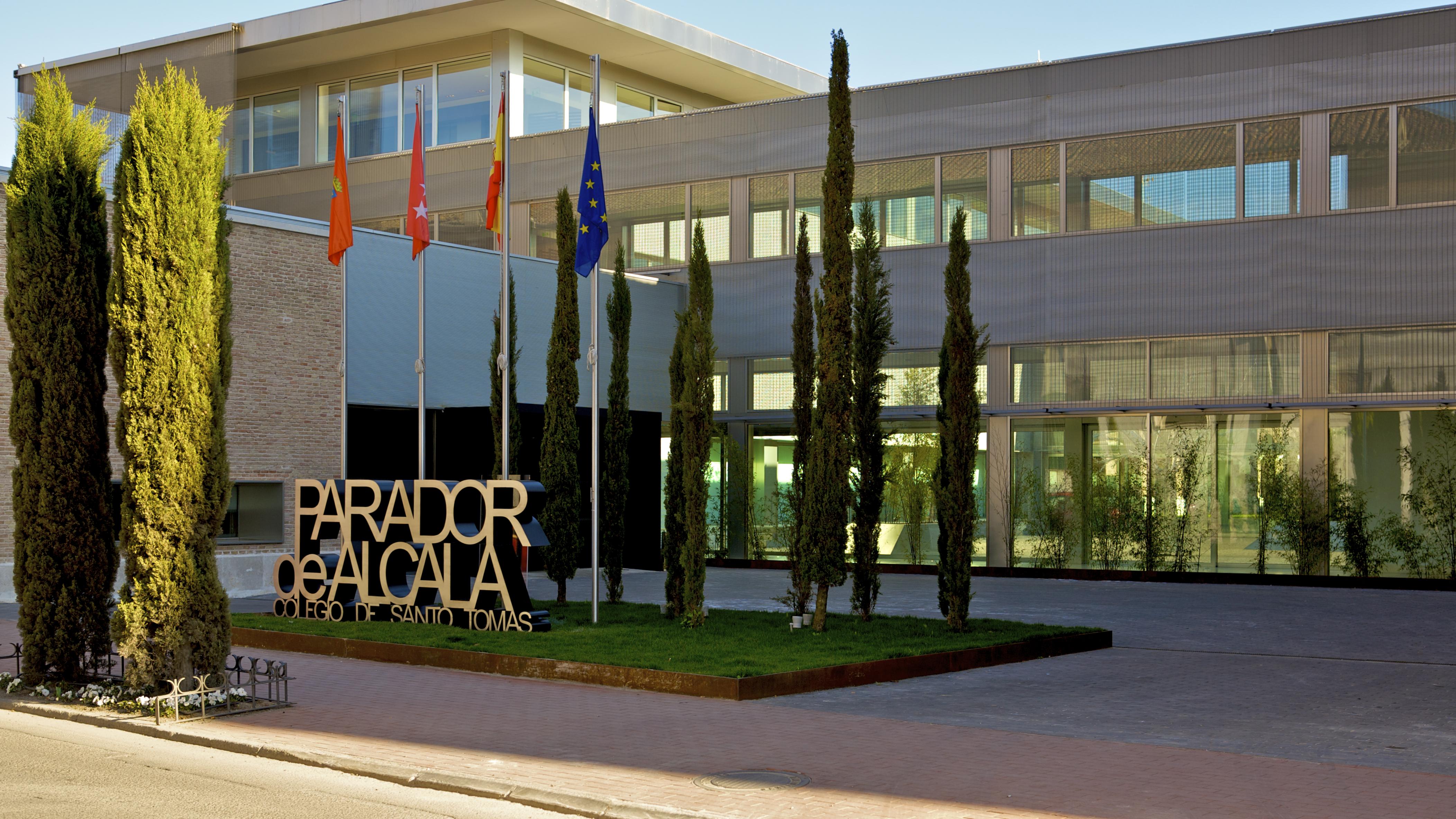 Parador De Alcalá de Henares Exterior foto